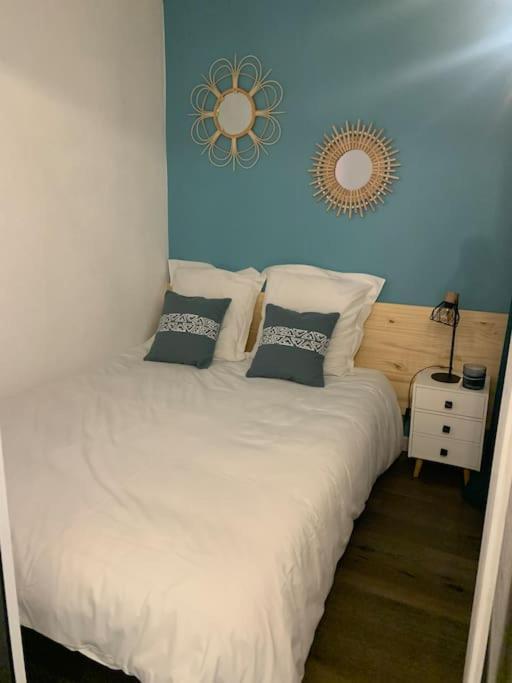 Chaleureux Appartement Face Au Port Sta Lucia, Tout A Pieds, Wifi Сен-Рафаэль Экстерьер фото