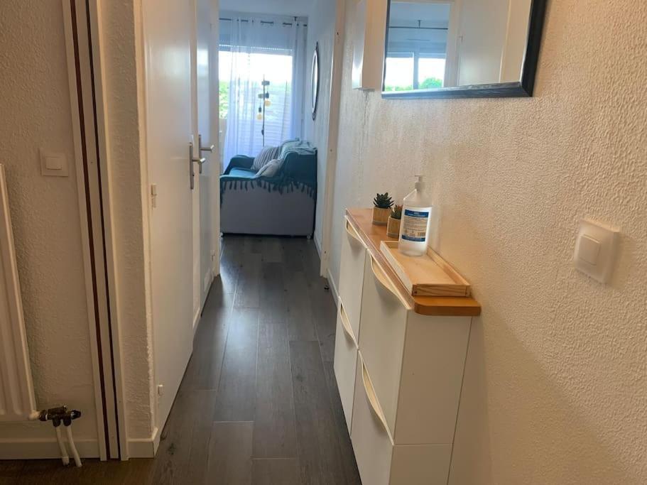 Chaleureux Appartement Face Au Port Sta Lucia, Tout A Pieds, Wifi Сен-Рафаэль Экстерьер фото